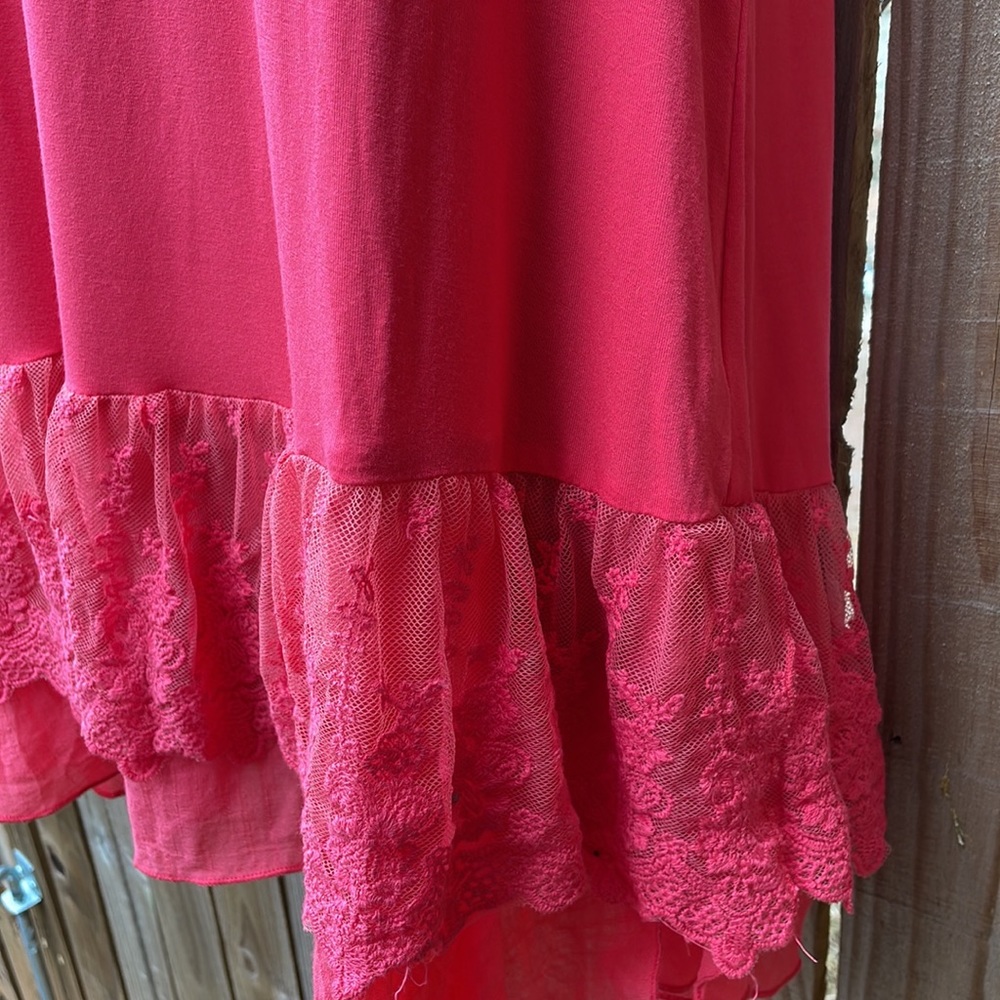 LAST CALL!! Adorn Women's Pink Lace Hem Tank Top, XL - Picture 3 of 7